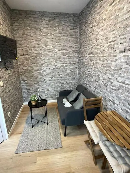 Juan Pantoja, apartamento en metro Alvarado-1